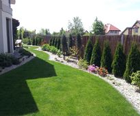 Garden In a Catalpa Shade | Czestochowa